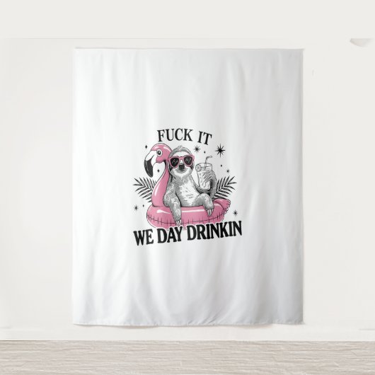 日飲みナマケモノ タペストリー (正面)