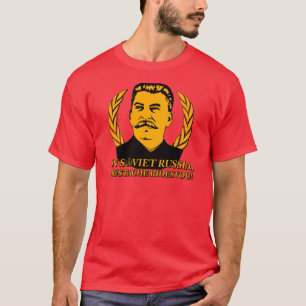 旧ソ連構成国では、髭は乗ります! Tシャツ