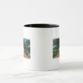 旧北橋のミニッツマン像のビュー マグカップ (中央)