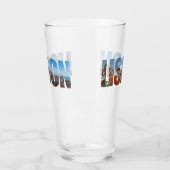 旧市街のパノラマビューで構成されたリスボン文字 タンブラーグラス (左)