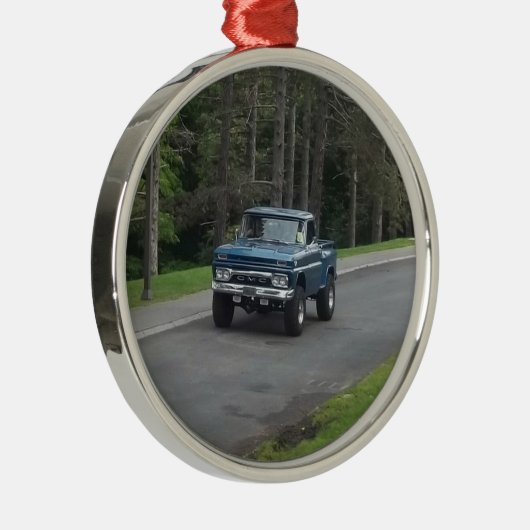 旧式でクラシックな青GMCの小型トラック メタルオーナメント (右)