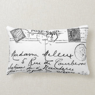 旧式でフランスのな郵便はがきはパリの枕を押します ランバークッション