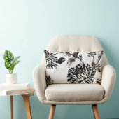 旧式で白く及び黒い植物の花のToile No.2 ランバークッション (椅子)