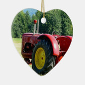 旧式で赤い農場トラクター セラミックオーナメント (右)
