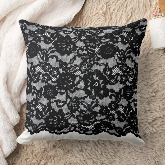 旧式で黒いレースのコレクション: 装飾的な枕 クッション (ブランケット)