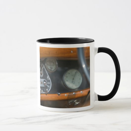 旧式なジャガー2 マグカップ (右)