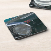 旧式なジャガー コースター (左側)