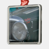 旧式なジャガー メタルオーナメント (左)