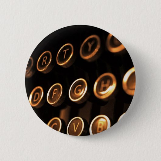 旧式なタイプライターの鍵 缶バッジ (正面)