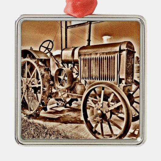 旧式なトラクターの農機具のクラシックのセピア色 メタルオーナメント (正面)