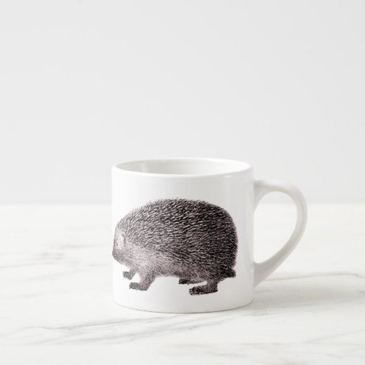 旧式なプリントからの愛らしく小さいハリネズミHedgie エスプレッソカップ (右)