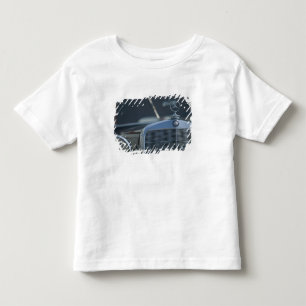 旧式なメルセデス4 トドラーTシャツ