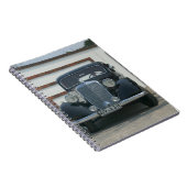 旧式なメルセデス ノートブック (右側)