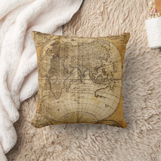 旧式な世界地図のカスタムの枕 クッション (ブランケット)