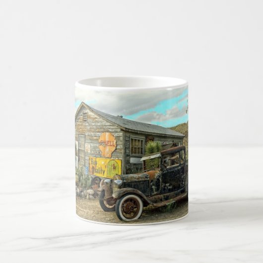 旧式な砂漠ピット停止 コーヒーマグカップ (中央)