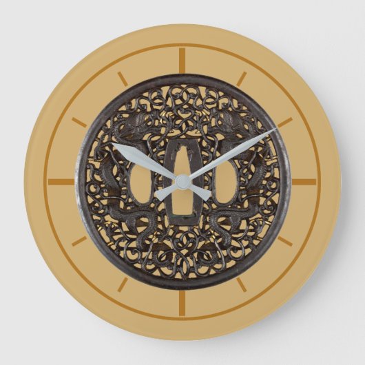 旧式な1700's武士の刀のつば(Tsuba)のドラゴン ラージ壁時計 (正面)