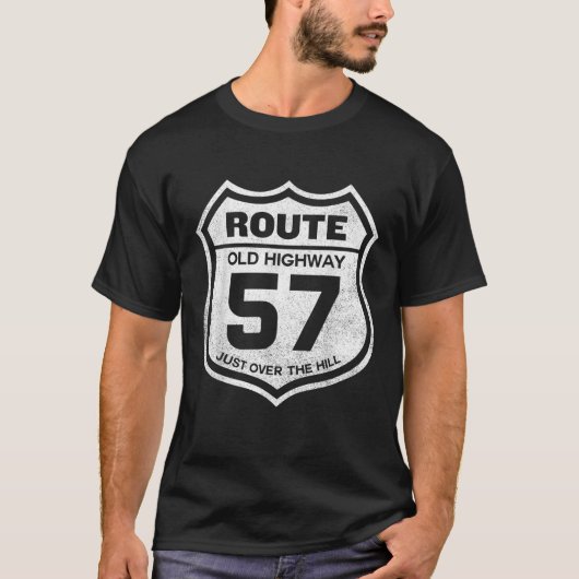 旧高速道路標識57番目の誕生日ギフト57年Bd Tシャツ (正面)