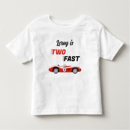 早くて赤いヴィンテージのレーシングカー少年 2歳の誕生日 トドラーTシャツ