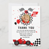 早くも2歳の誕生日 子供向けの可愛い赤いレーシングカー サンキューカード (正面)
