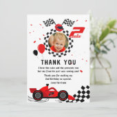 早くも2歳の誕生日 子供向けの可愛い赤いレーシングカー サンキューカード (スタンド正面)