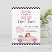 早く成長しすぎ！ピンクのレースカーの女の子2歳の誕生日 招待状 (スタンド正面)