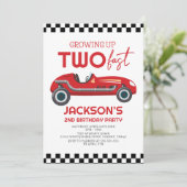 早く成長する赤いレースカー 2歳の誕生日 招待状 (スタンド正面)