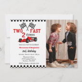 早すぎるレースカーの双子の男の子の2nd誕生日 招待状 (正面)