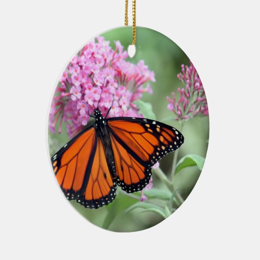 （昆虫）オオカバマダラ、モナークかわいらしバタフライピンクフローラ写真 セラミックオーナメント (右)