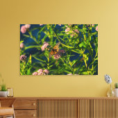 （昆虫）オオカバマダラ、モナークとミルクウィード キャンバスプリント (インサイチュ (リビング))