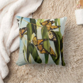 （昆虫）オオカバマダラ、モナークのダンスの蝶装飾用クッション クッション (ブランケット)