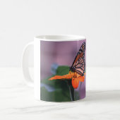 (昆虫)オオカバマダラ、モナークオンメキシコヒマワリ コーヒーマグカップ (正面左)