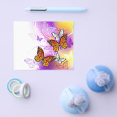 （昆虫）オオカバマダラ、モナークチョウ（紫の背景） チラシ (シングル)