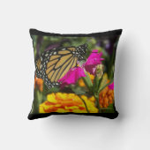 (昆虫)オオカバマダラ、モナークバタフライオンピンクマリゴールド クッション (裏面)