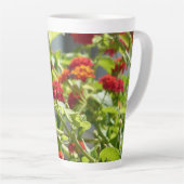 (昆虫)オオカバマダラ、モナークバタフライオンレッドバタフライブッシュ カフェラテマグ (右アングル)