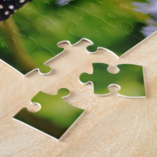 (昆虫)オオカバマダラ、モナークバタフライパープルフラワーズパズル ジグソーパズル (側面)