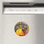 (昆虫)オオカバマダラ、モナークバタフライマリゴールド写真ありがとう マグネット (インサイチュ (食洗機))