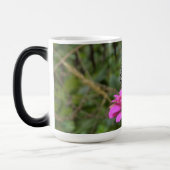 (昆虫)オオカバマダラ、モナーク蝶のピンクかわいらしの《植物》百日草の花 モーフィングマグカップ (左)