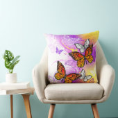 （昆虫）オオカバマダラ、モナーク蝶の背景（紫） クッション (椅子)