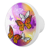 （昆虫）オオカバマダラ、モナーク蝶の背景（紫） セラミックノブ (右)