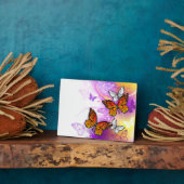 （昆虫）オオカバマダラ、モナーク蝶の背景（紫） フォトプラーク (側面)