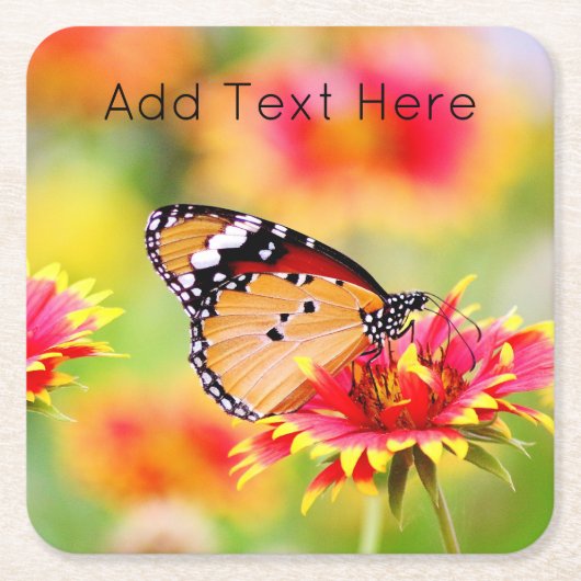 （昆虫）オオカバマダラ、モナーク蝶の赤と黄色の花 スクエアペーパーコースター (正面)