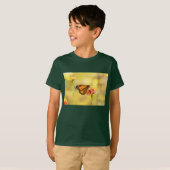 (昆虫)オオカバマダラ、モナーク蝶オン《植物》百日草 Tシャツ (正面フル)