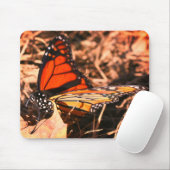 (昆虫)オオカバマダラ、モナーク蝶ポーズ自然 マウスパッド (マウス)