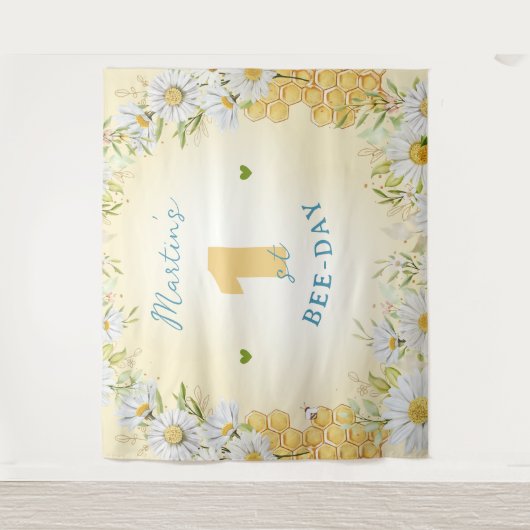 (昆虫)マルハナバチイエローボーイワンファーストバースデーパーティー タペストリー (正面)