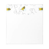 (昆虫)マルハナバチ飛んでいるイエローブラックのまわりに ノートパッド (正面)