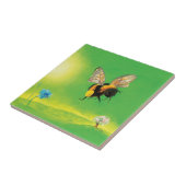 （昆虫）マルハナバチ飛んでいるオーバー牧草地 タイル (側面)