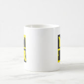 昇進プロダクトのYNZRのグラフィック、 コーヒーマグカップ (中央)