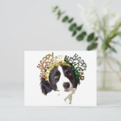 明けましておめでとうの帽子を身に着けている犬 シーズンポストカード (スタンド正面)