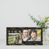 明けましておめでとう、エレガントな黒および金ゴールドスクロール シーズンカード (スタンド正面)