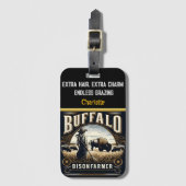 明け方に黄金色の野に広がる農家 ラゲッジタグ (正面縦)